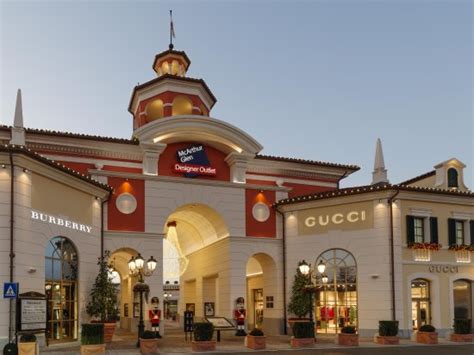 prada serravalle foto|Serravalle Designer Outlet .